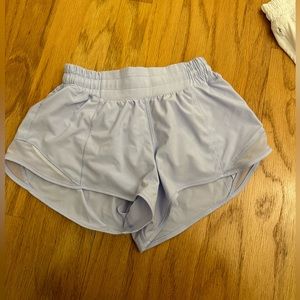 Lululemon Hotty Hot Shorts 2.5